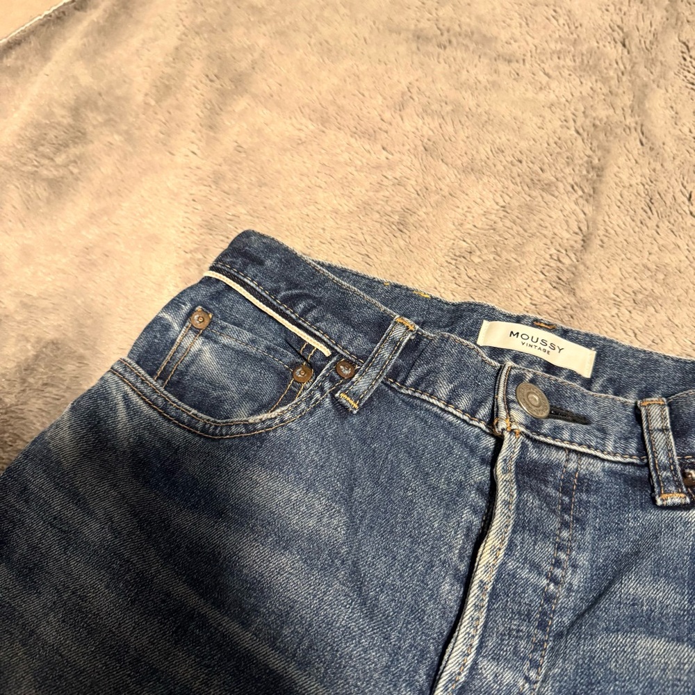 Moussy Vintage Straight Leg Distressed Jeans - Picture 5 of 11